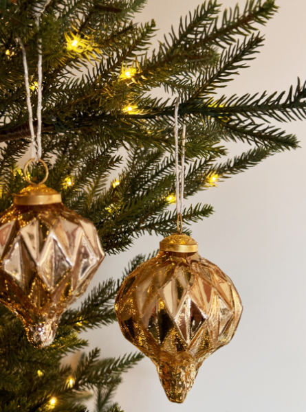 Gold Jaunty Ornament